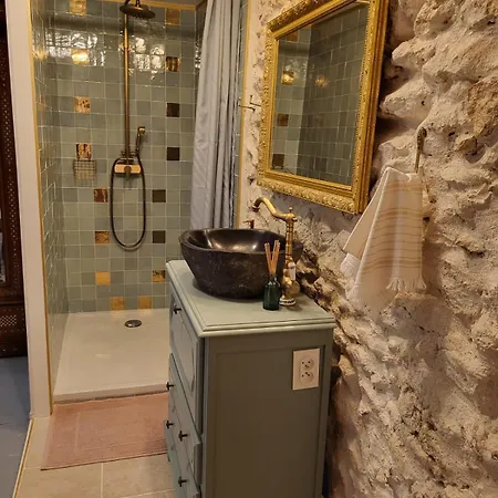 Mon-domisiladore Chessy (Seine-et-Marne)