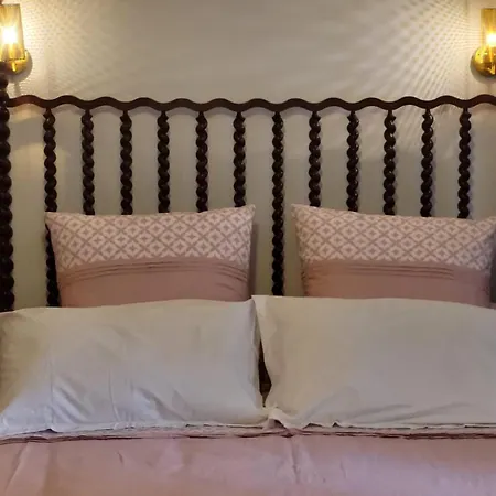 Mon-domisiladore فندق مبيت وإفطار *
