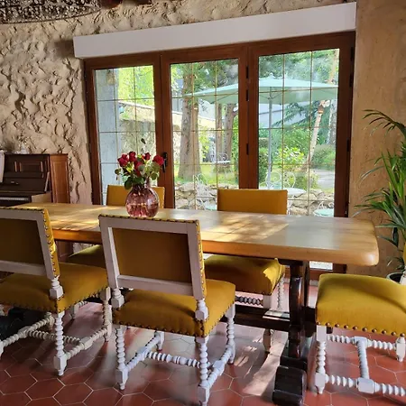 Mon-domisiladore فندق مبيت وإفطار شيسي