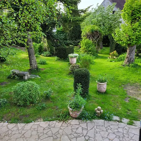 Mon-domisiladore Bed & Breakfast *